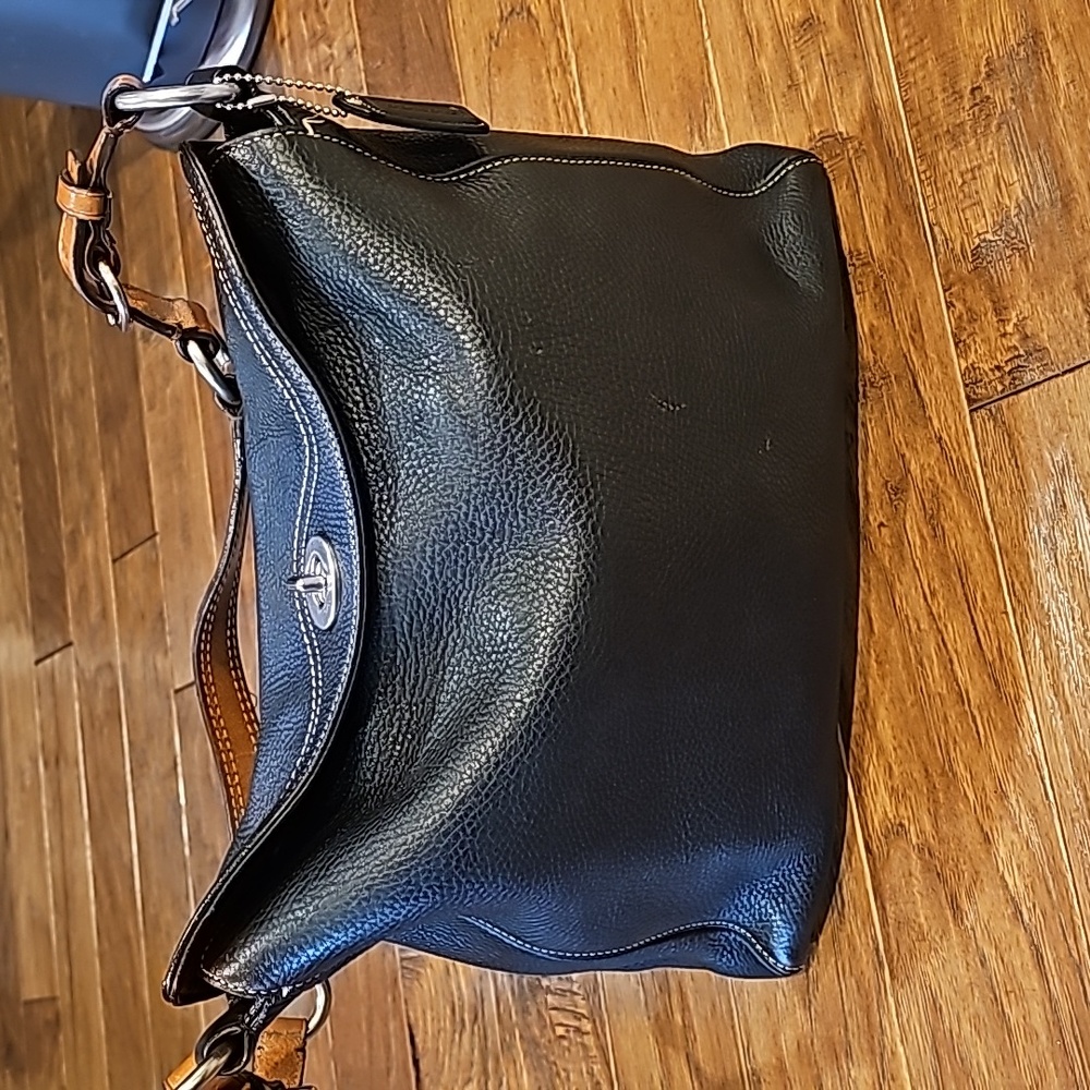 Coach purse D06S-10182